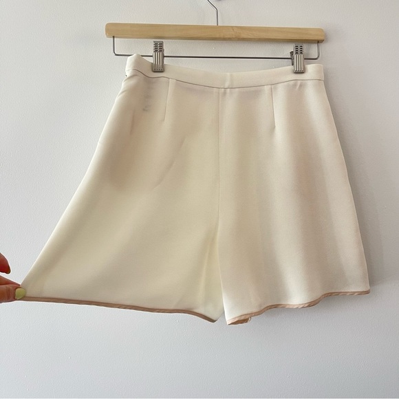❌SOLD ❌WILFRED Le Fou Juste High Waisted Dress shorts with pleated Front Cream s - Picture 5 of 13
